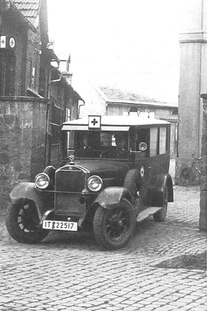 Krankenwagen um 1930